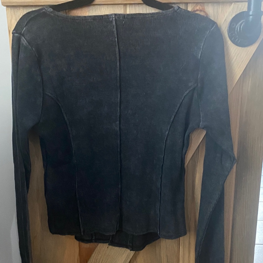 BUCKLE NEW Gilded Intent Dark GrayRibbed Long Sleeve - Picture 6 of 6
